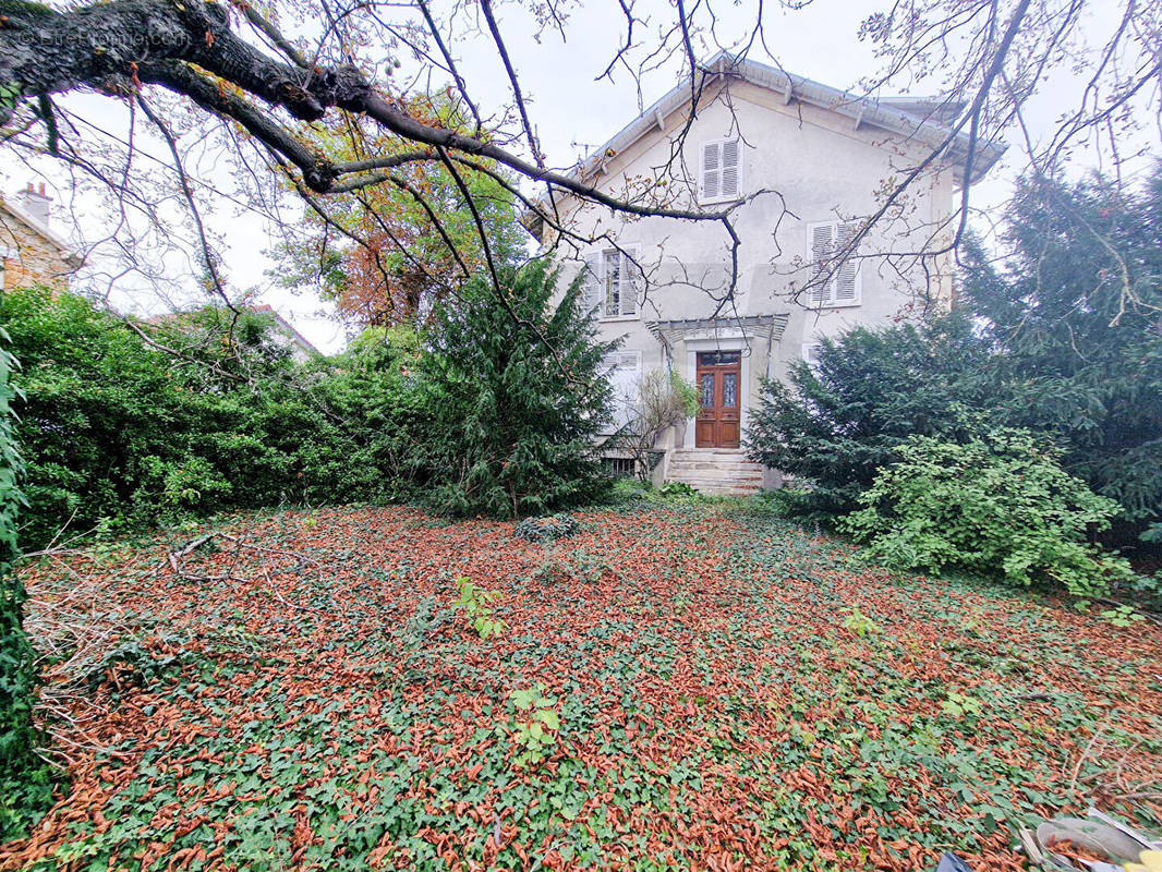 Maison à HOUILLES