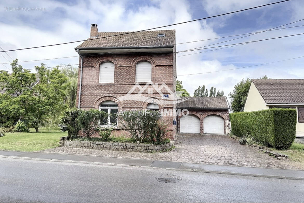 Maison à HERSIN-COUPIGNY