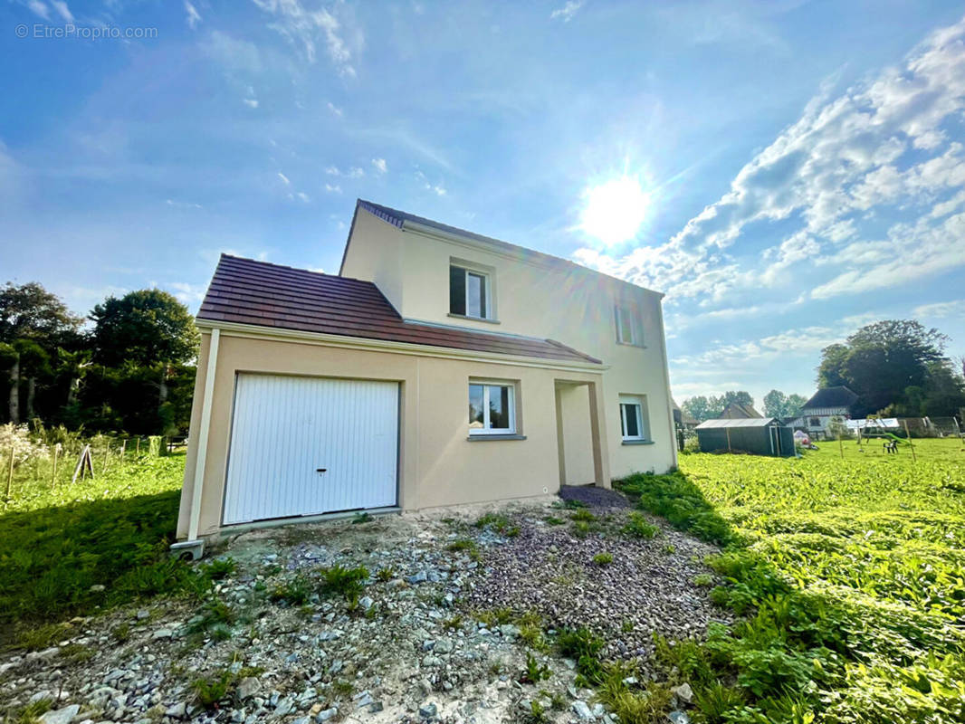 Maison à SAINT-PIERRE-SUR-DIVES