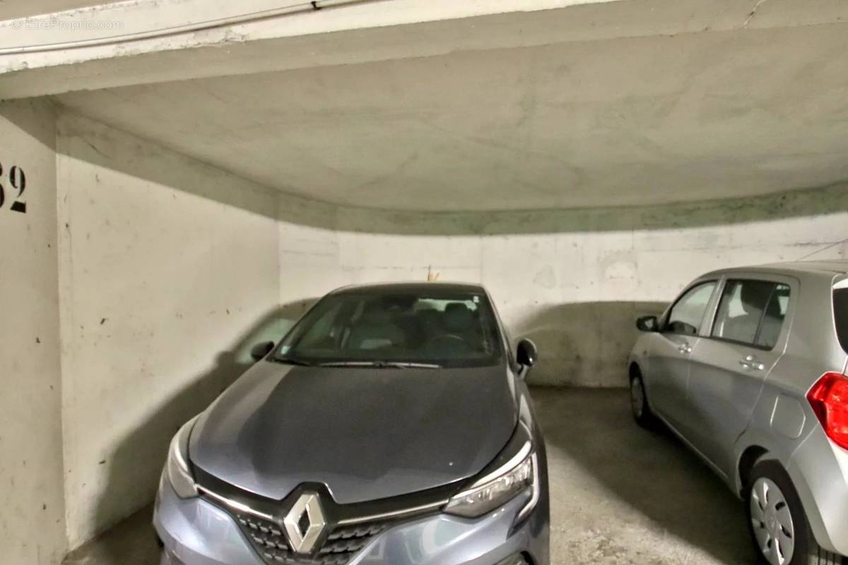 Parking à NICE