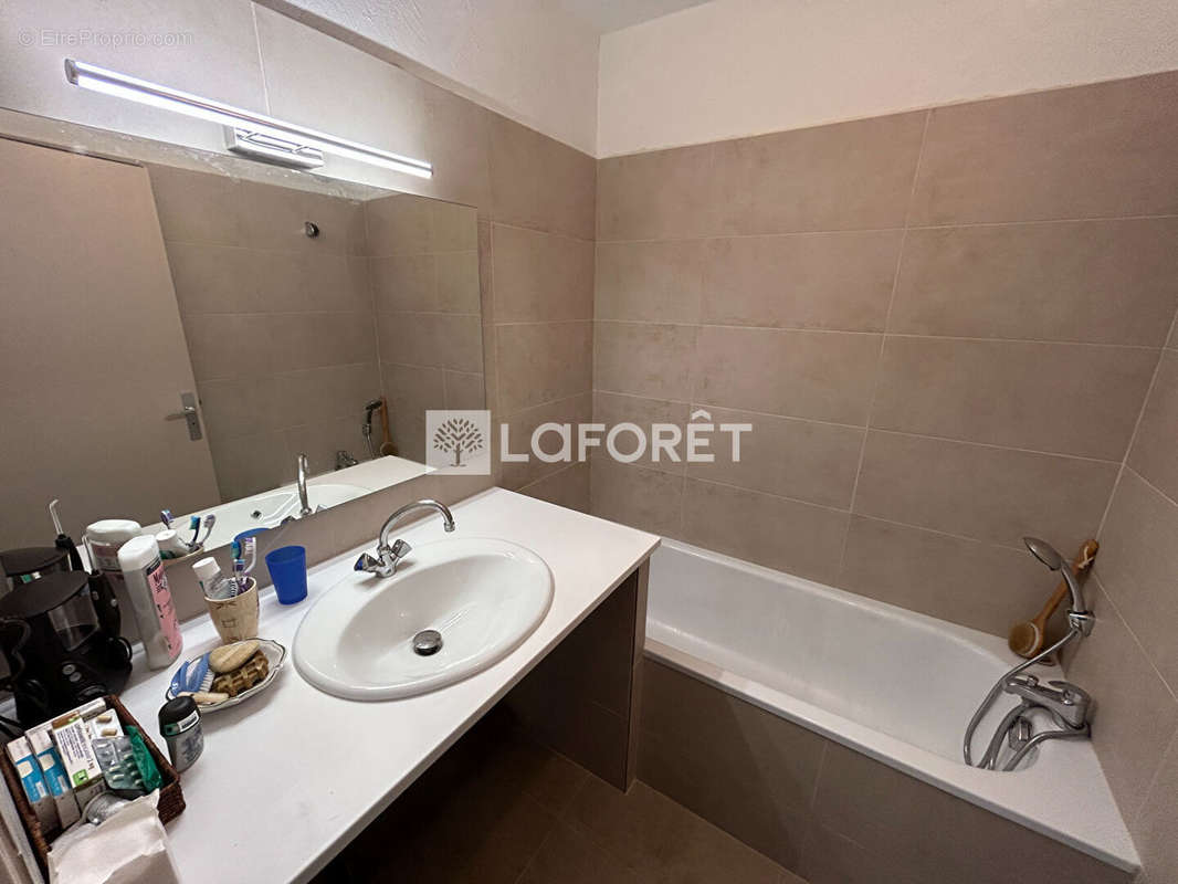 Appartement à MARSEILLE-9E