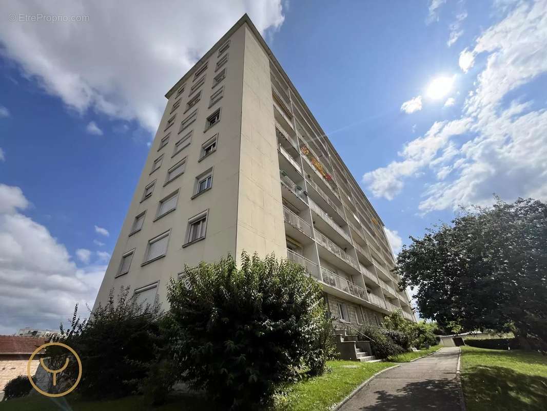 Appartement à SAINT-ANDRE-LES-VERGERS