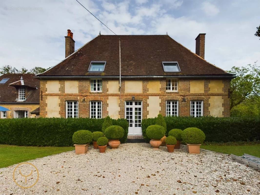 Maison à AIX-EN-OTHE