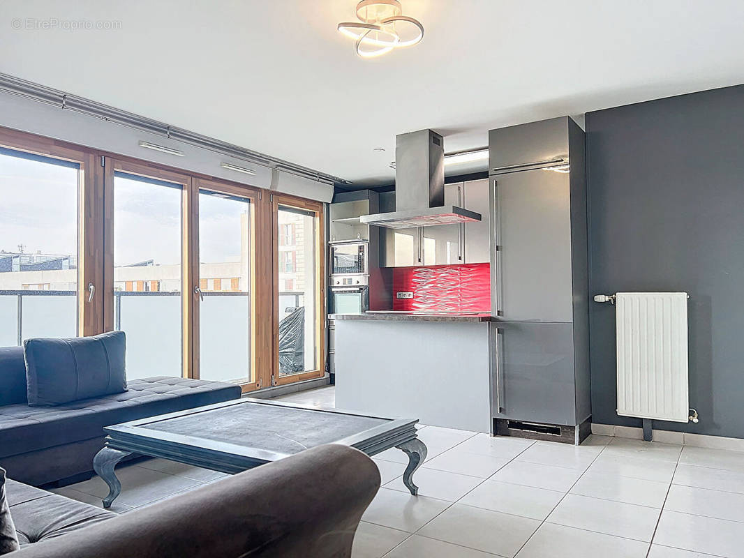 Appartement à AUBERVILLIERS