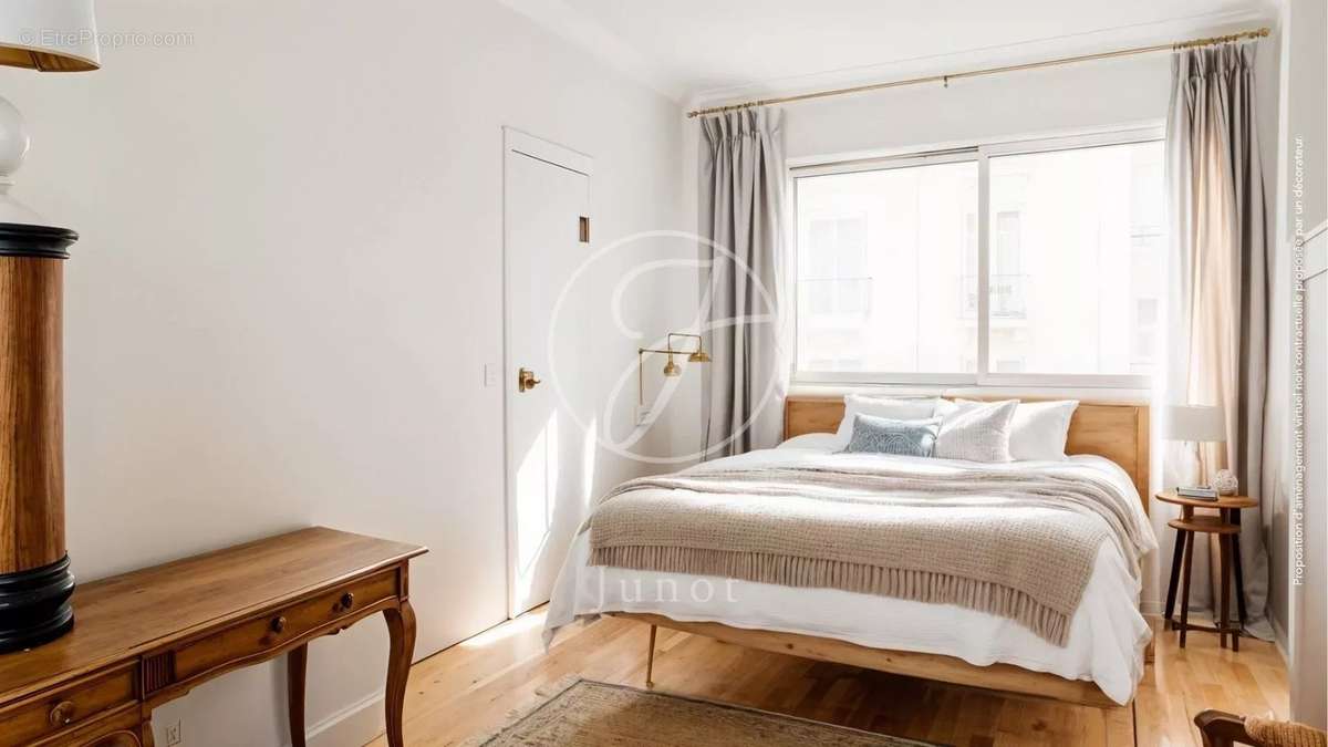 Appartement à PARIS-16E