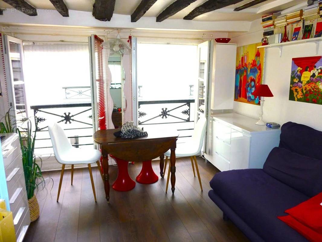 Appartement à PARIS-9E