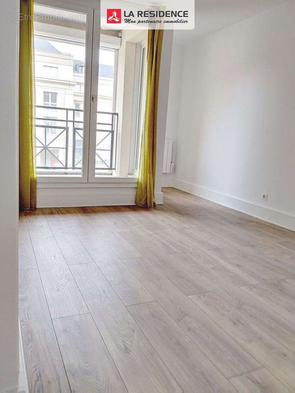 Appartement à VERSAILLES