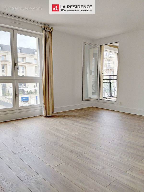 Appartement à VERSAILLES