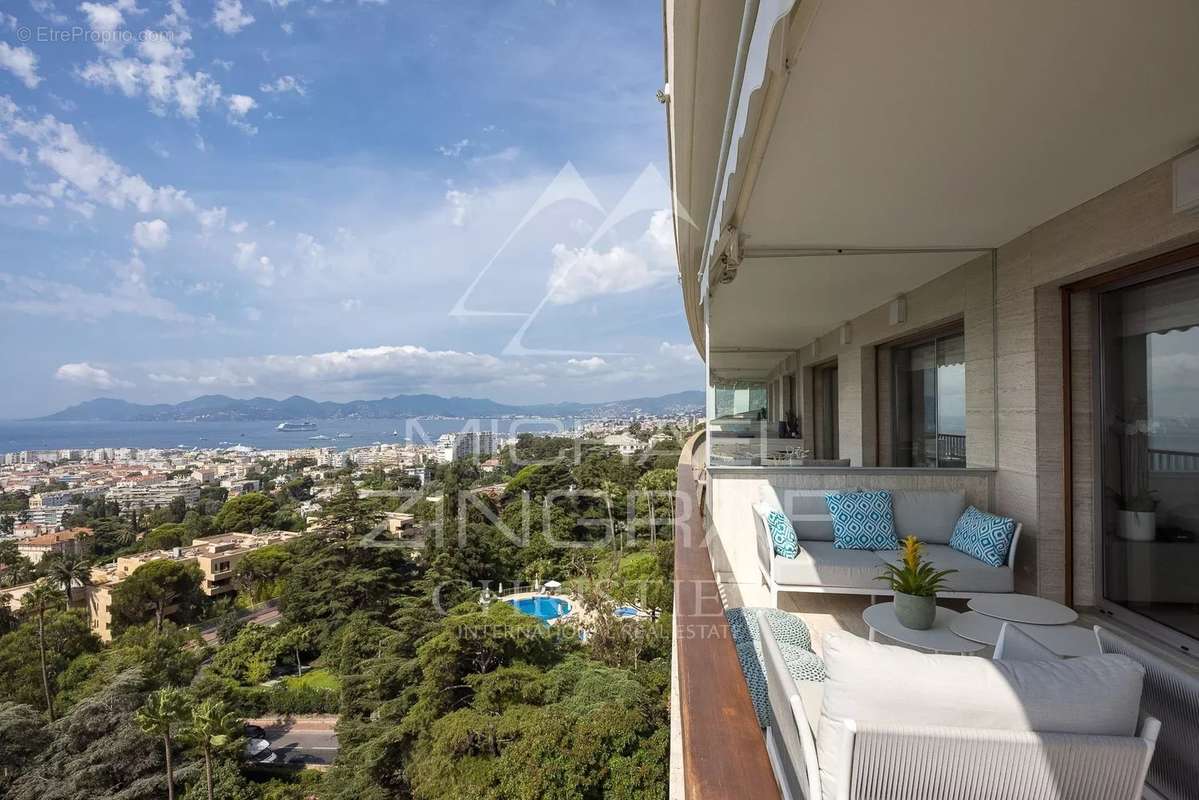 Appartement à CANNES