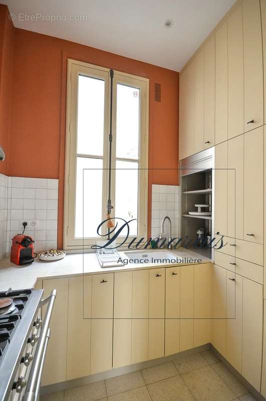 Appartement à PARIS-4E