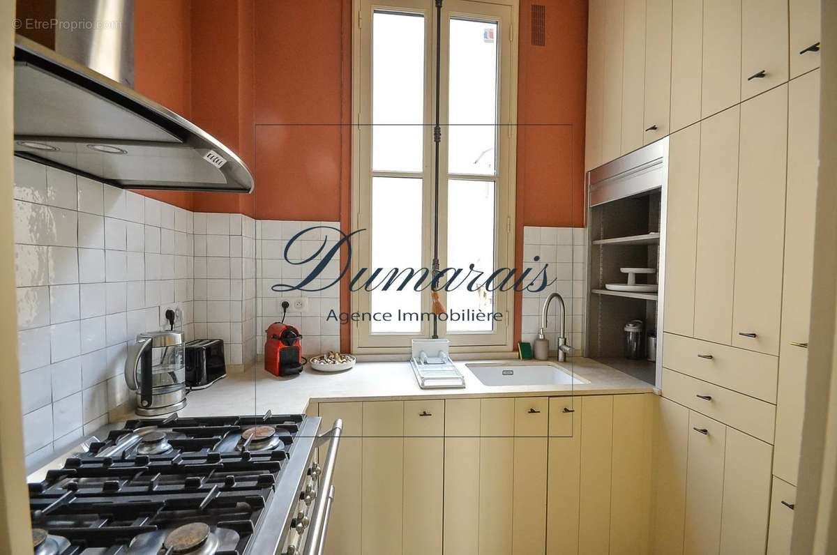 Appartement à PARIS-4E