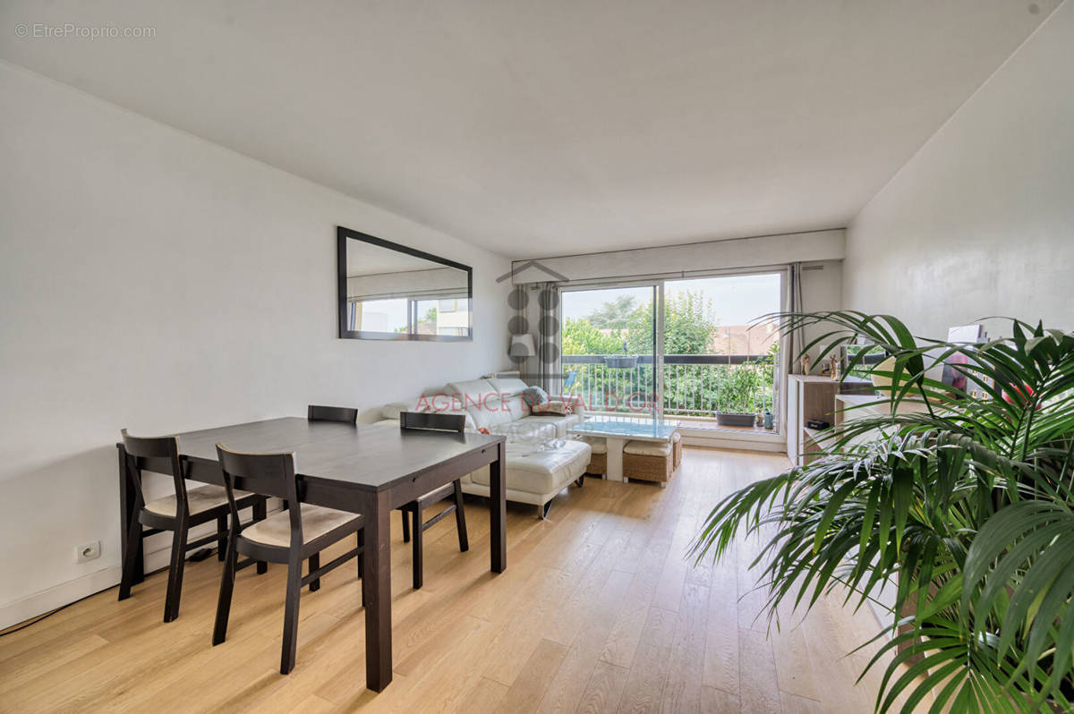 Appartement à RUEIL-MALMAISON