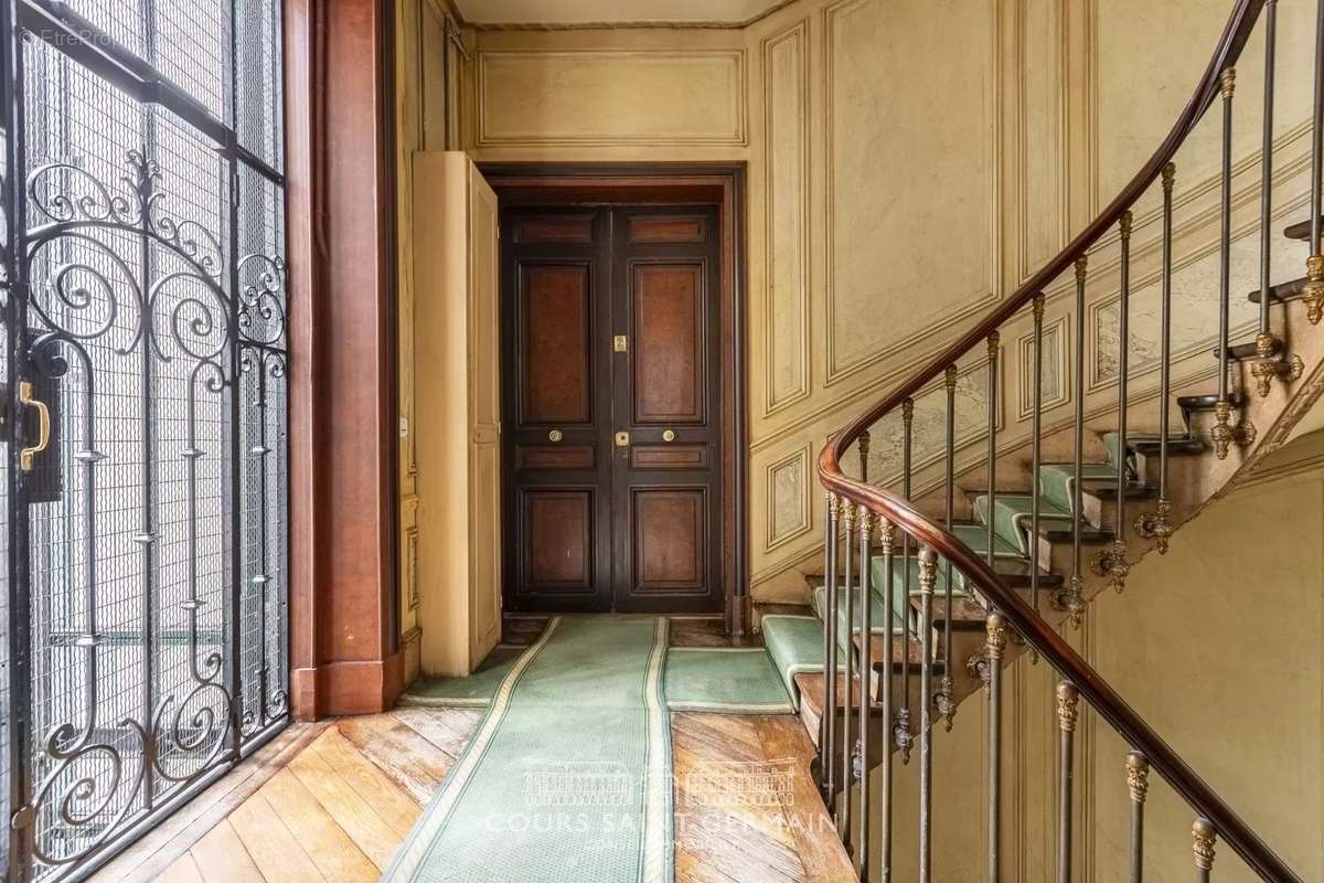 Appartement à PARIS-5E