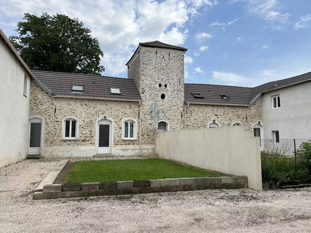 Appartement à JOUY-SUR-MORIN