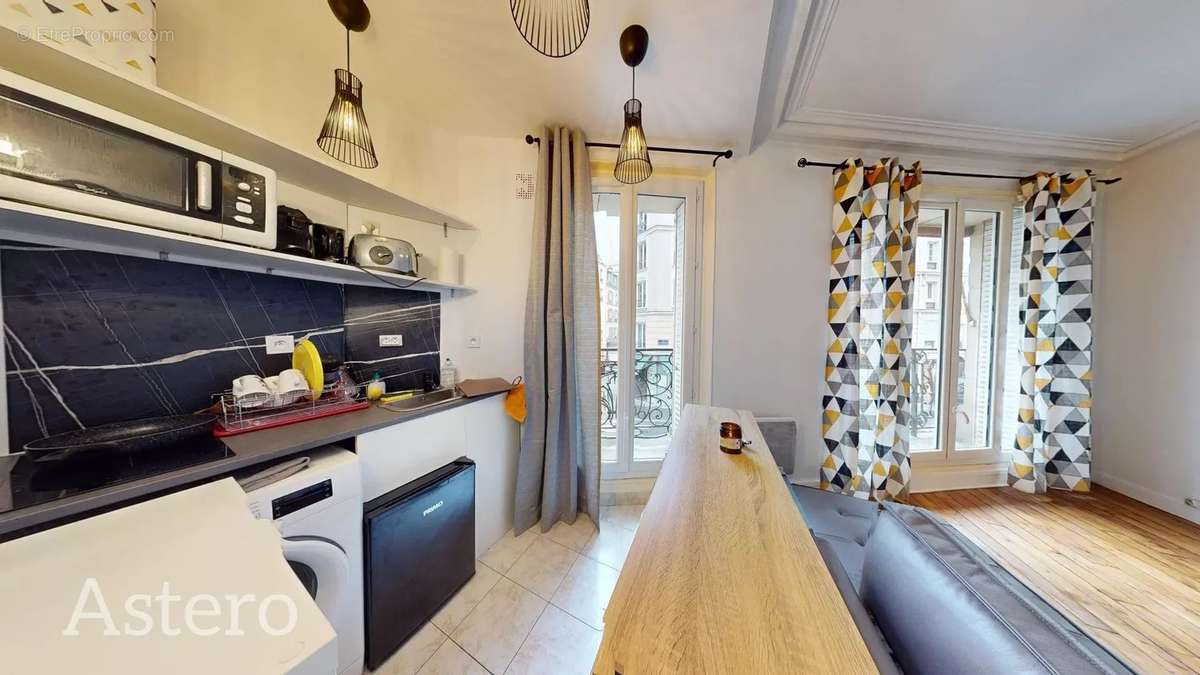 Appartement à PARIS-18E