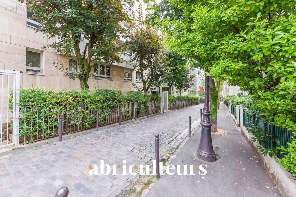 Appartement à PARIS-20E