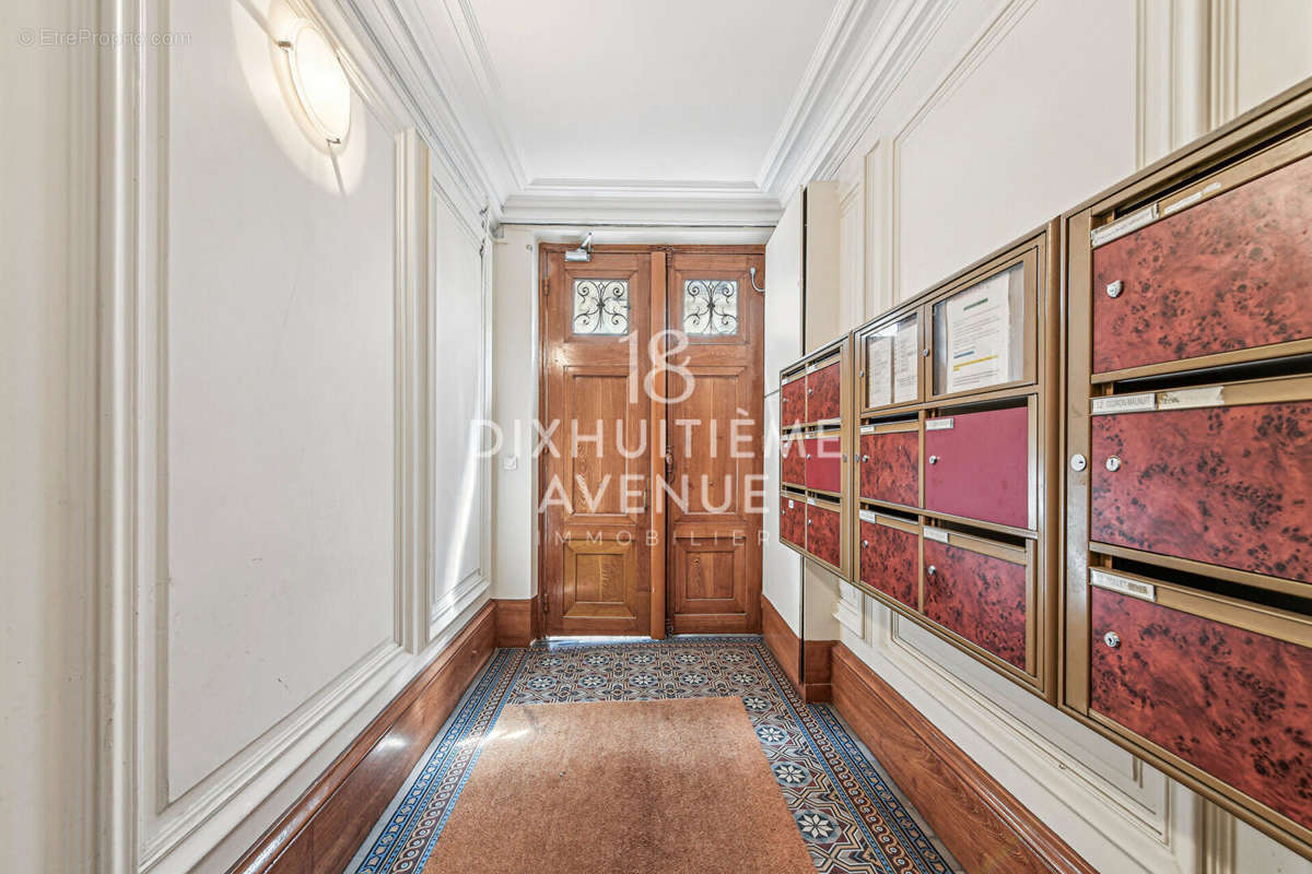 Appartement à PARIS-18E