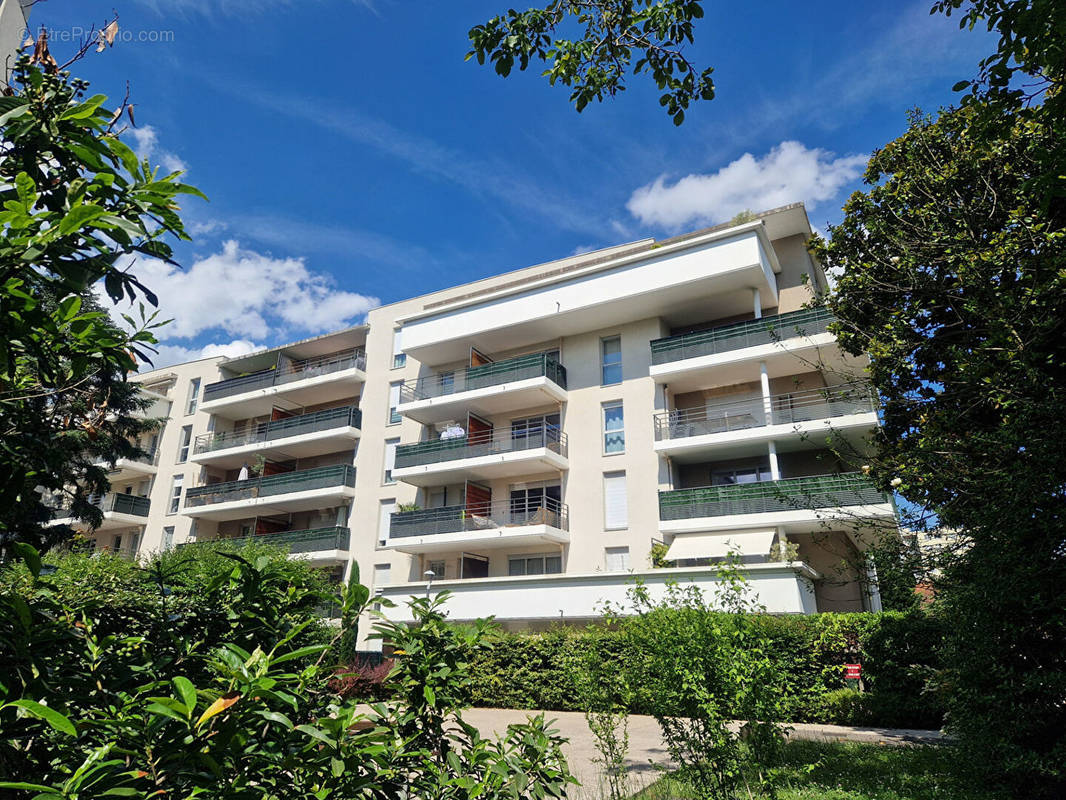 Appartement à TASSIN-LA-DEMI-LUNE