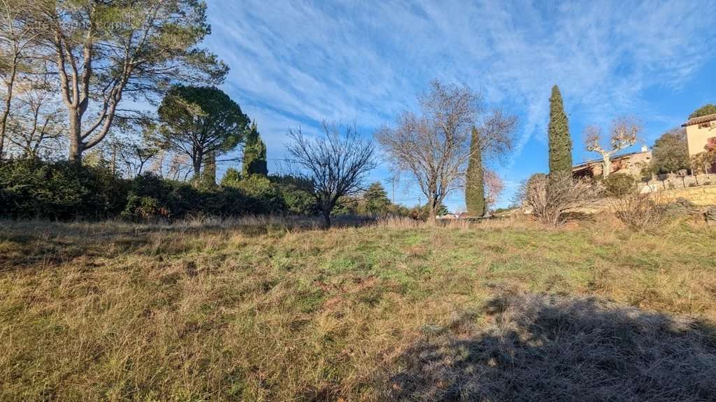 Terrain à CARCES