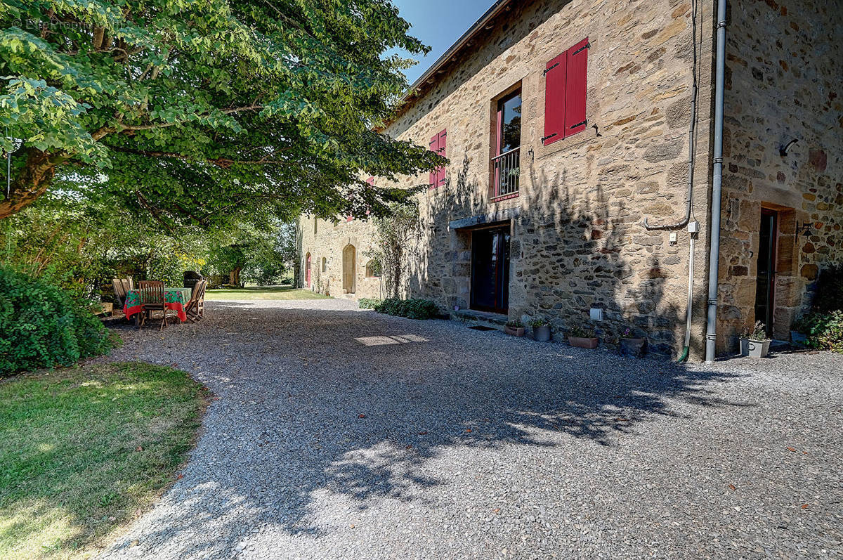 Maison à SAINT-CERE