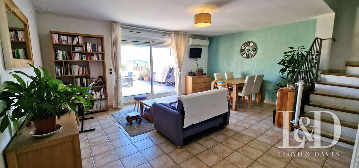 Séjour - Appartement à VENELLES