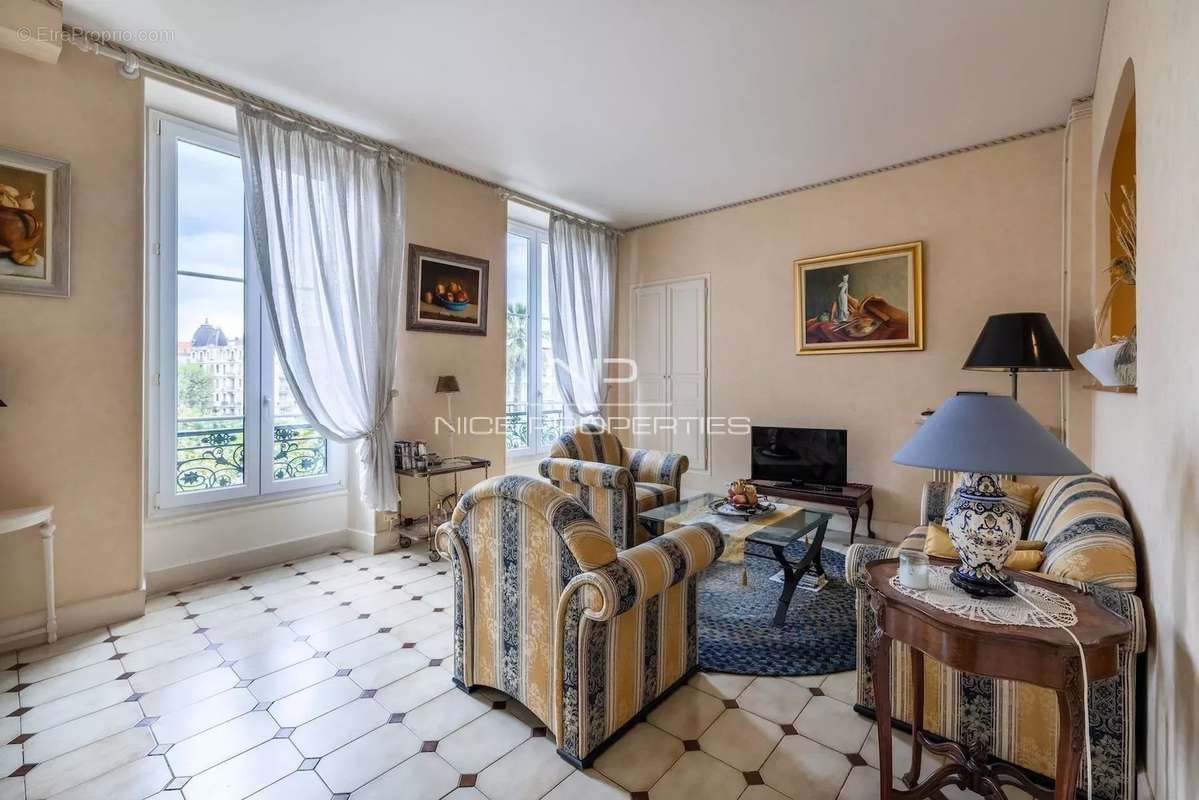 Appartement à NICE