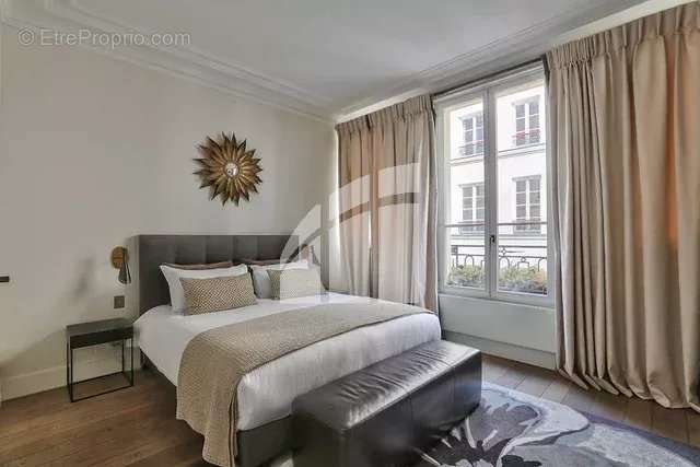 Maison à PARIS-7E