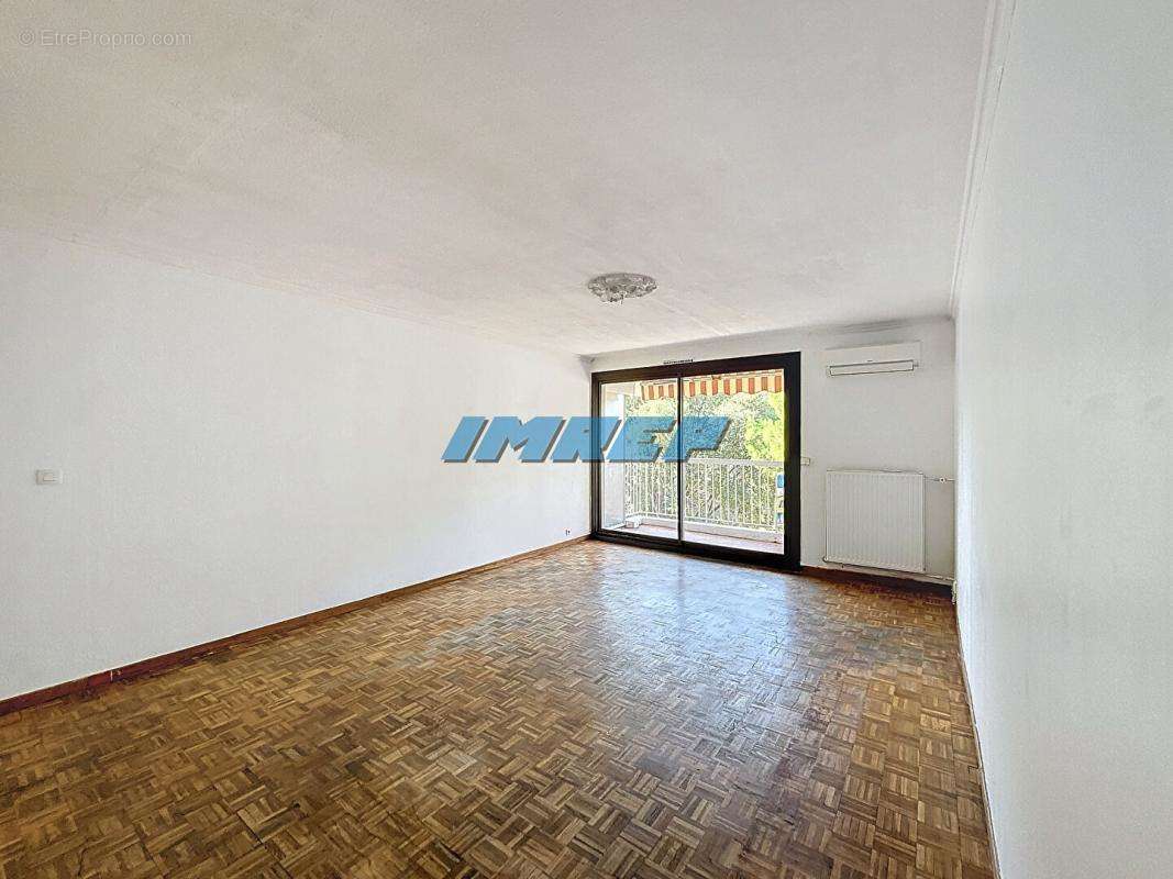 Appartement à MARSEILLE-10E