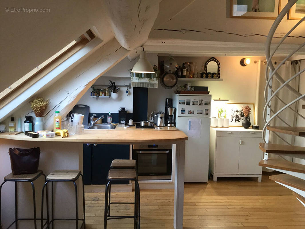 Appartement à PARIS-10E