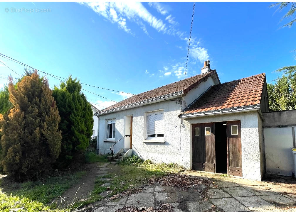 Maison à SAINT-SEBASTIEN-SUR-LOIRE