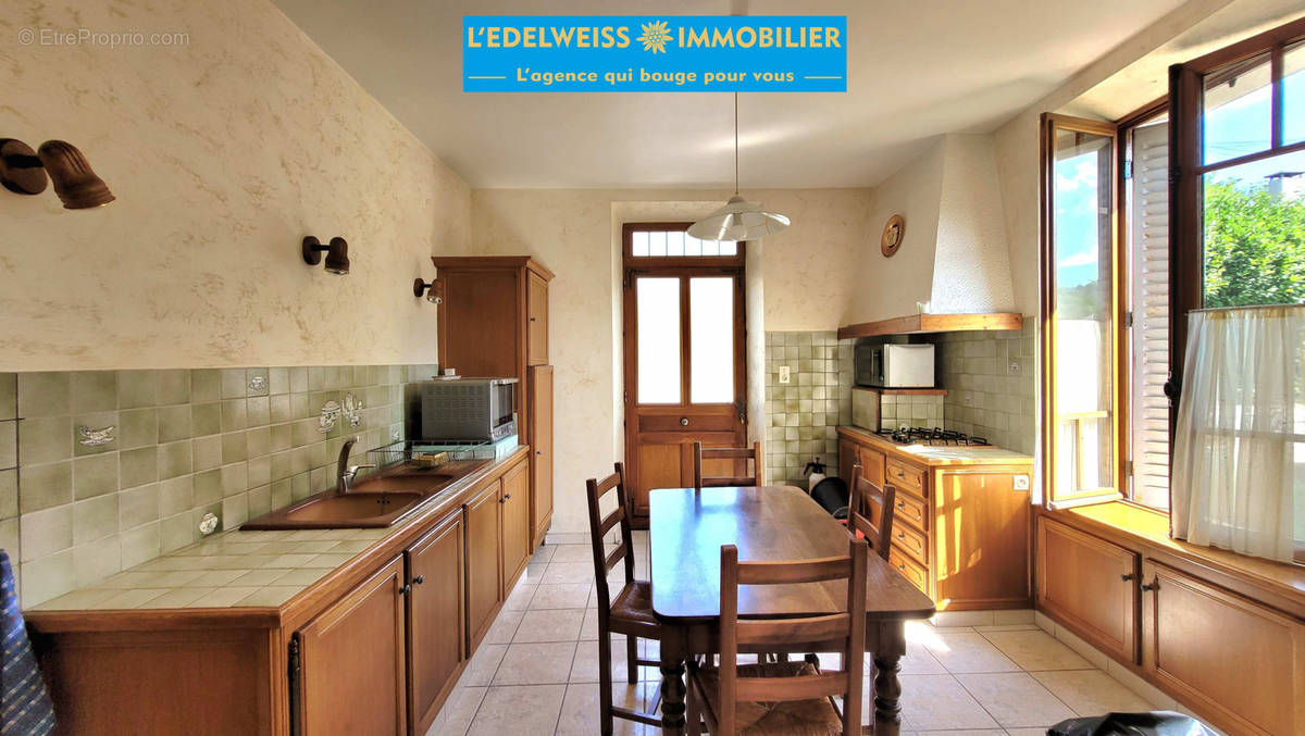 Appartement à GRESY-SUR-AIX