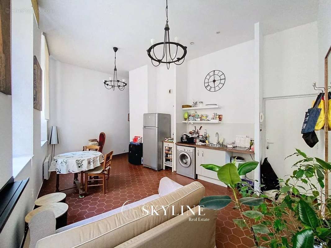 Appartement à MARSEILLE-2E