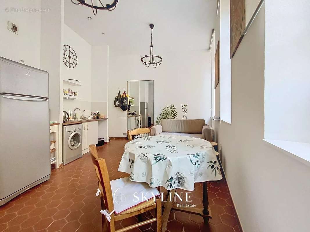 Appartement à MARSEILLE-2E