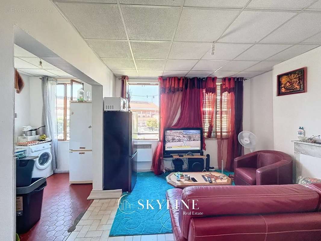 Appartement à MARSEILLE-1E