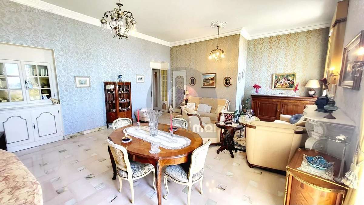 Appartement à MENTON