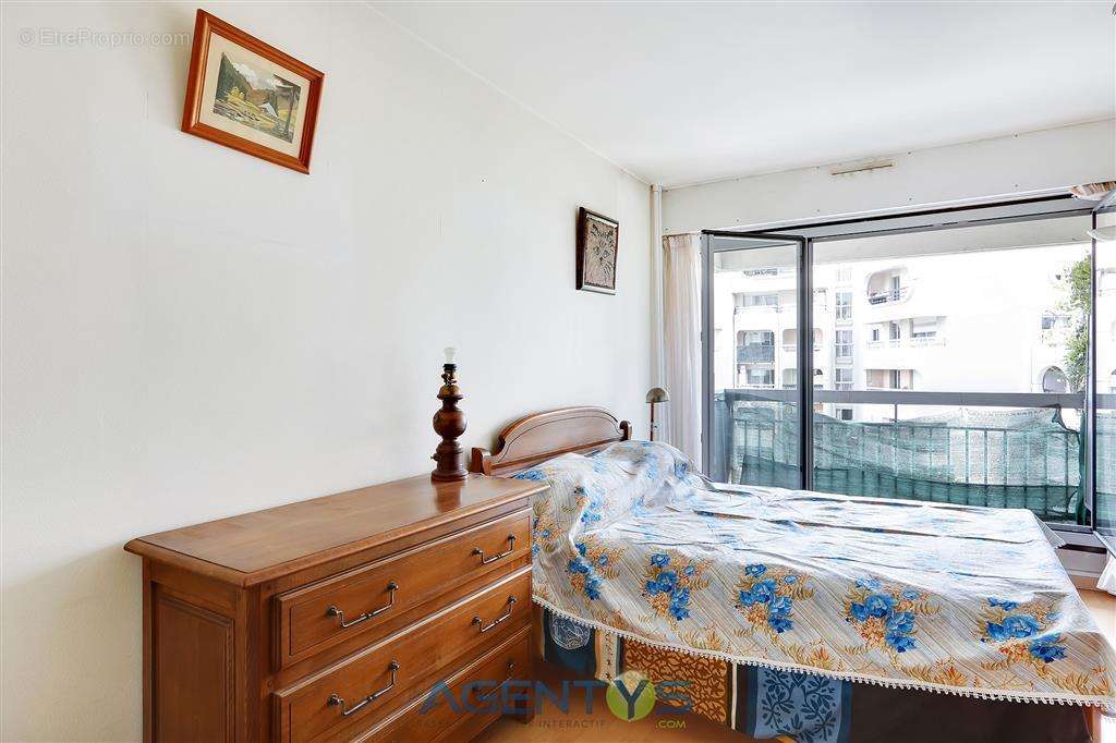 Appartement à PARIS-19E