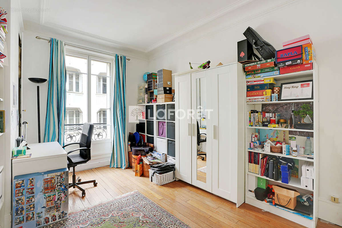 Appartement à PARIS-15E