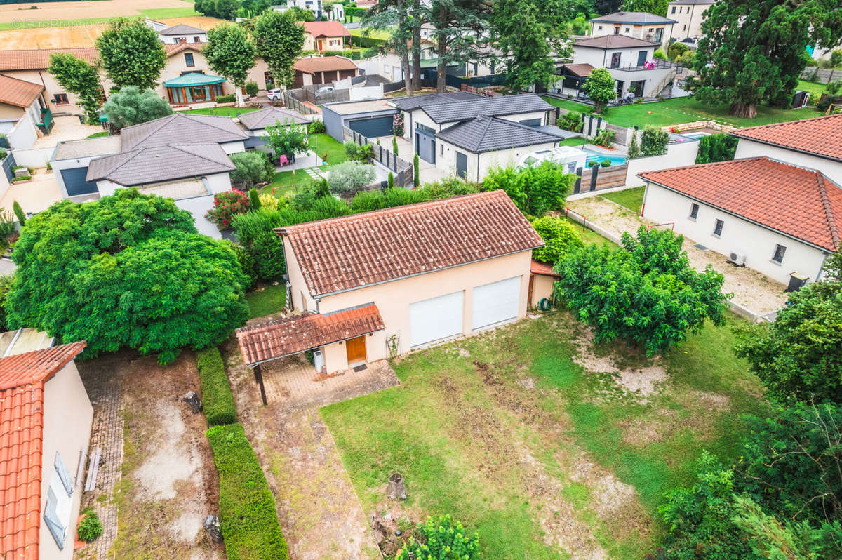 Maison à CHAPONNAY