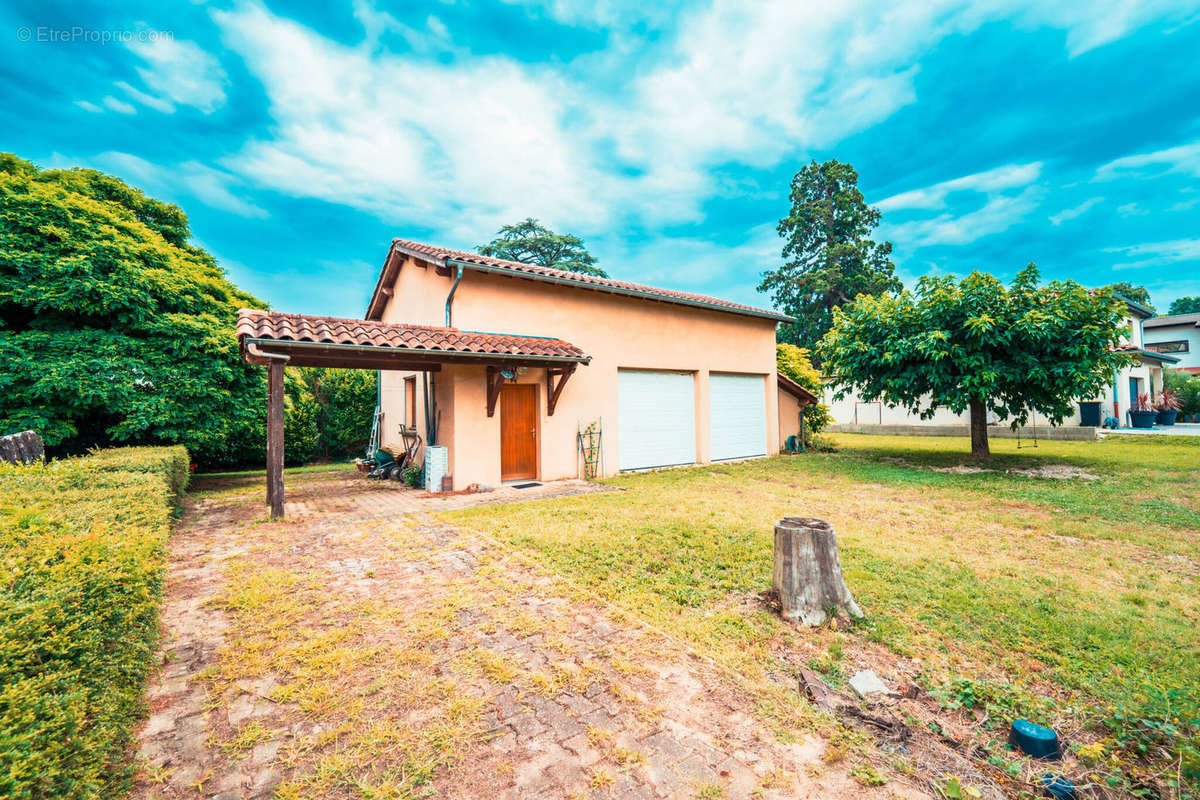 Maison à CHAPONNAY