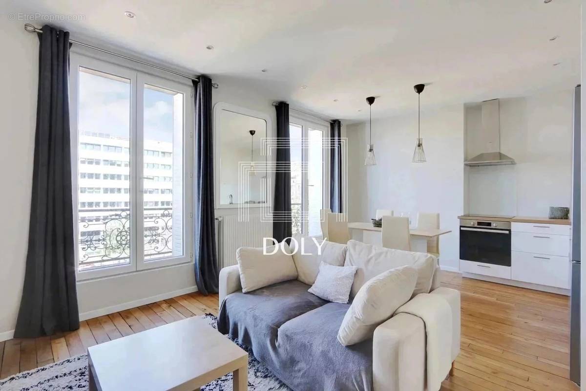 Appartement à PARIS-14E