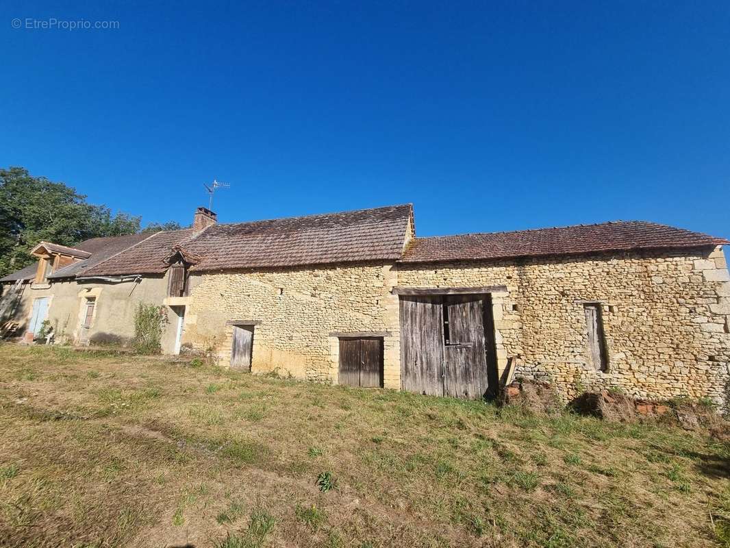 Maison à SAINTE-FOY-DE-LONGAS