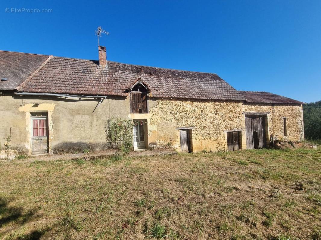 Maison à SAINTE-FOY-DE-LONGAS