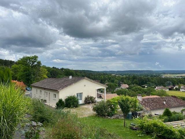 Maison à TRELISSAC