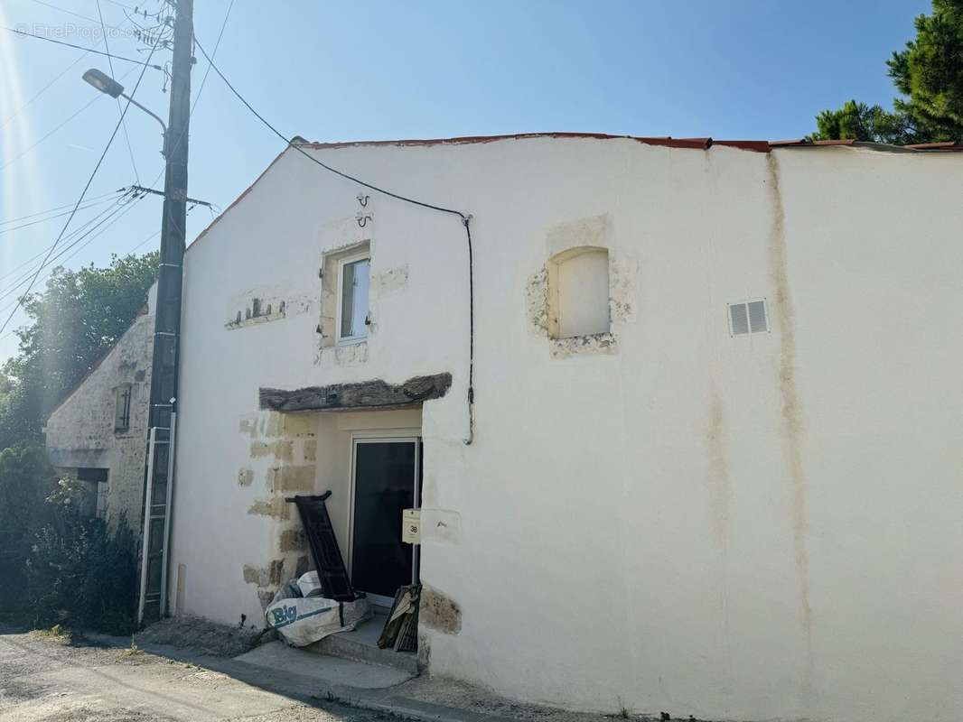 Maison à MORTAGNE-SUR-GIRONDE