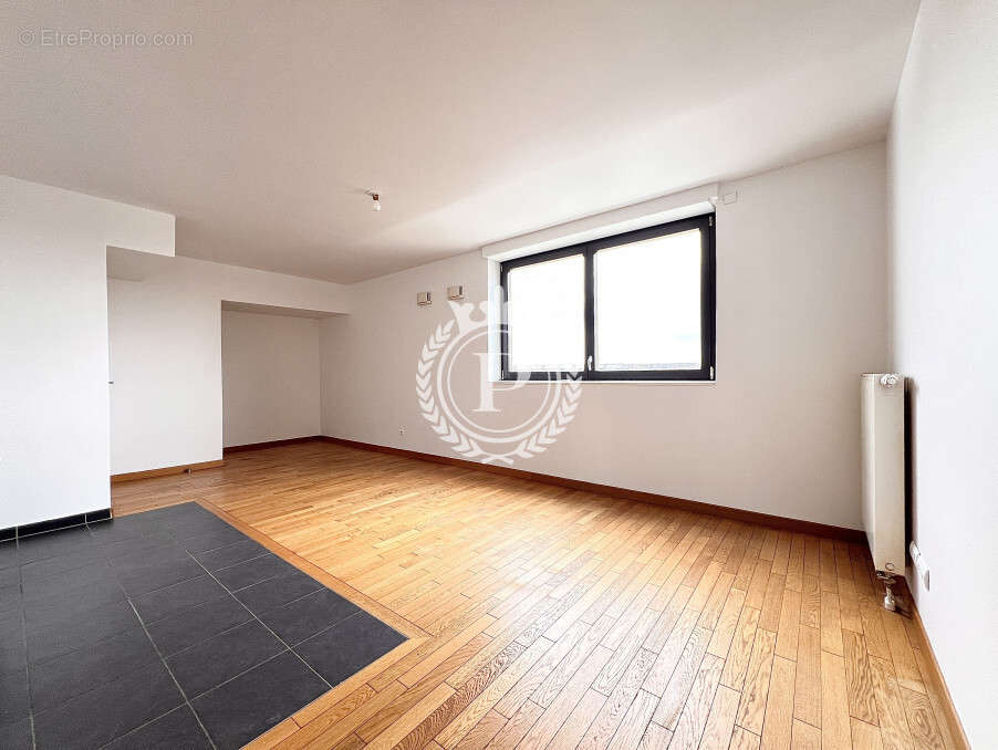 Appartement à PARIS-19E