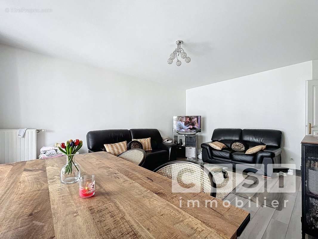 Appartement à GENNEVILLIERS