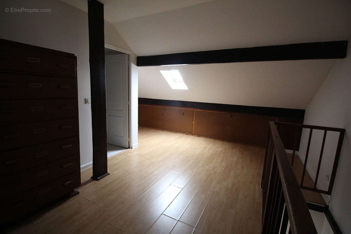 Appartement à VIGNEUX-SUR-SEINE