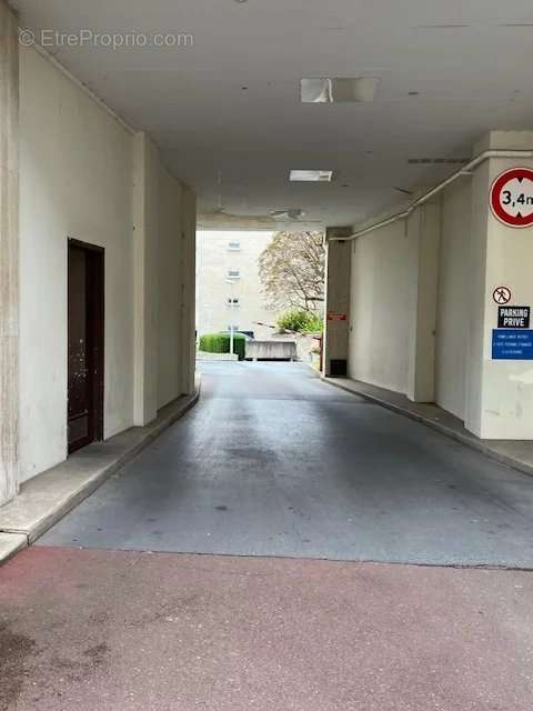 Parking à SAINT-GERMAIN-EN-LAYE