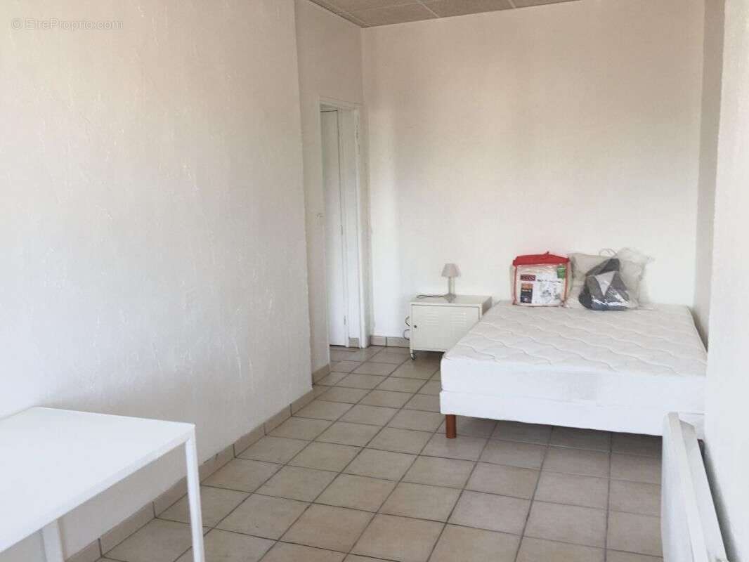 Appartement à MARSEILLE-3E