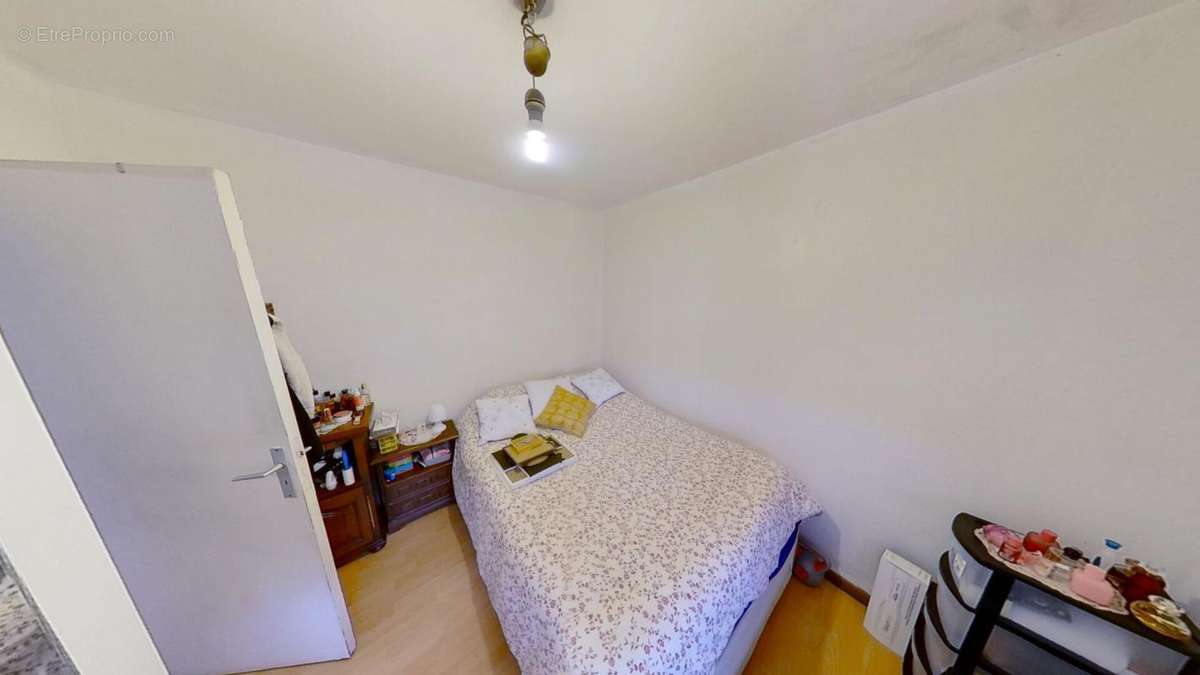 Appartement à MARSEILLE-1E